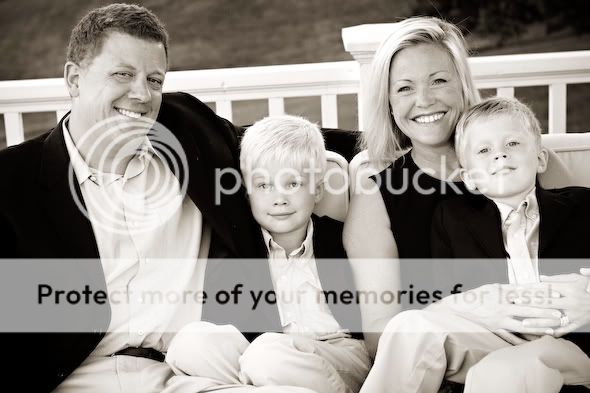 Me Ra Koh, The Photo Mom, shows you how to get natural family portraits by photo coaching a session